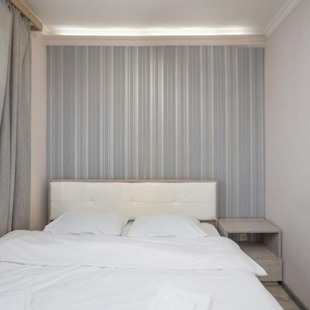 Stay Inn Cute Apartment Next To Hilton Armenia Erivan Exterior foto