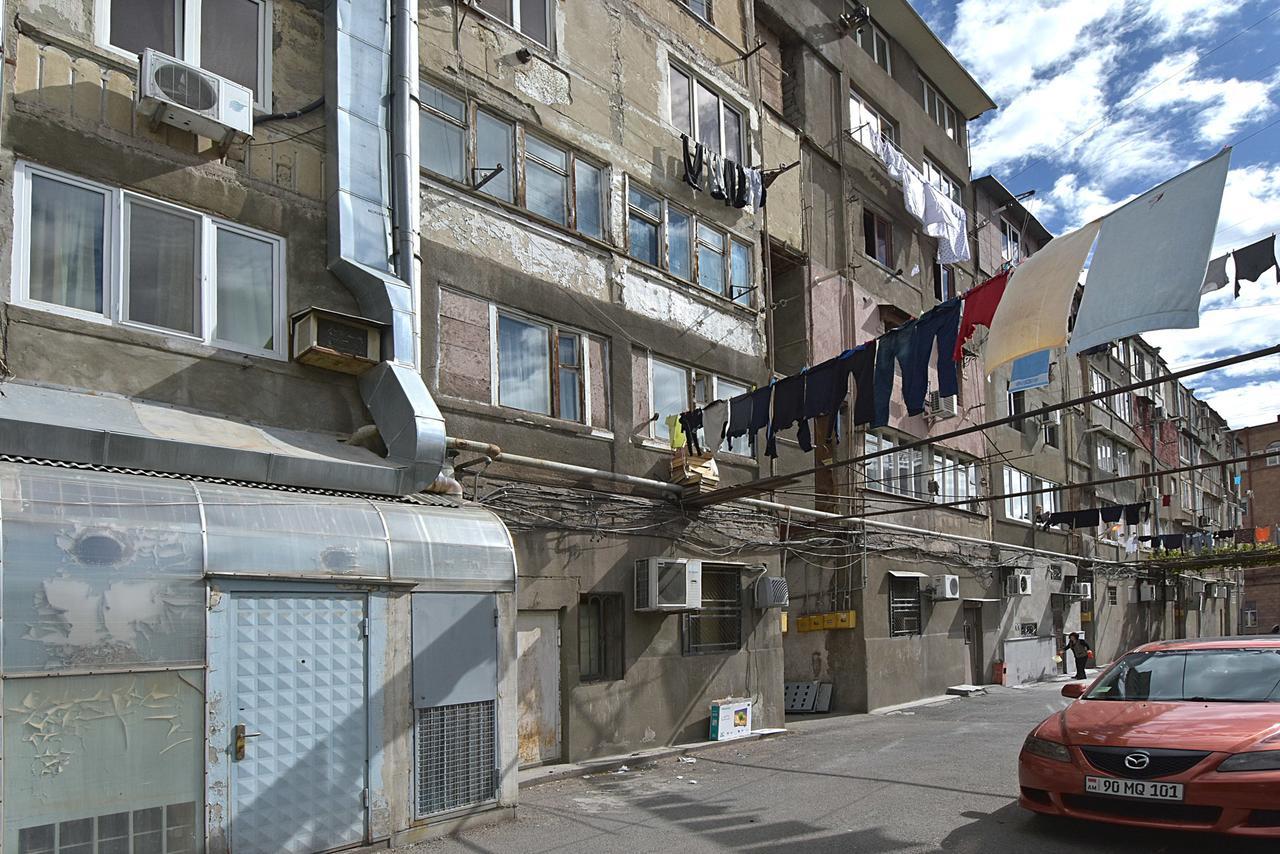 Stay Inn Cute Apartment Next To Hilton Armenia Erivan Exterior foto